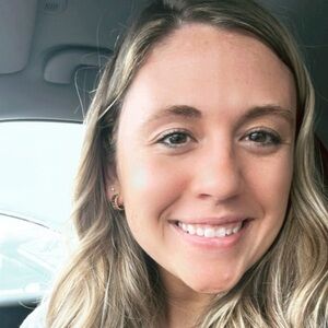 Meet your Posher, Casey